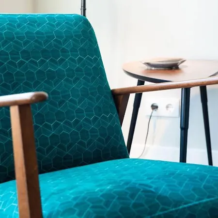 Av. Da Liberdade Comfortable With Balcony Apartment Lisbon
