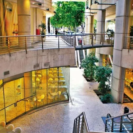 Av. Da Liberdade Comfortable With Balcony Lissabon