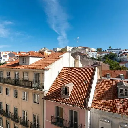 Apartment Av. Da Liberdade Comfortable With Balcony