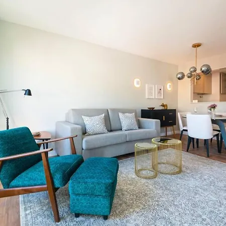 Av. Da Liberdade Comfortable With Balcony Apartment Lisbon