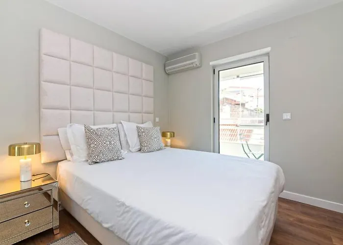Av. Da Liberdade Comfortable With Balcony Apartamento Lisboa