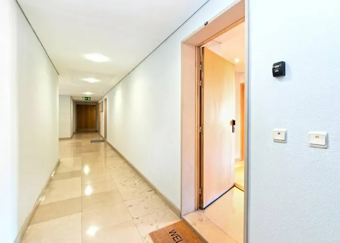 Apartamento Av. Da Liberdade Comfortable With Balcony *