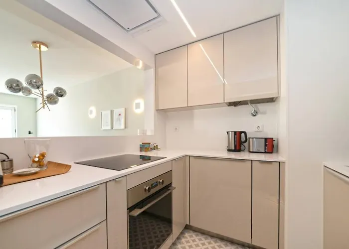 Διαμέρισμα Av. Da Liberdade Comfortable With Balcony *