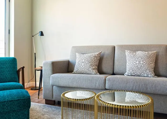 Av. Da Liberdade Comfortable With Balcony Διαμέρισμα *