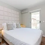 Av. Da Liberdade Comfortable With Balcony Apartment Lisbon